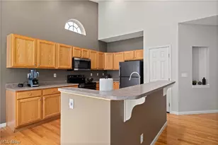 5052 Forestland Ct, Brunswick, OH 44212 - Photo 7