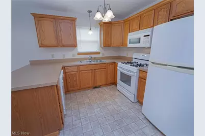 854 Susan Road, Ravenna, OH 44266 - Photo 13