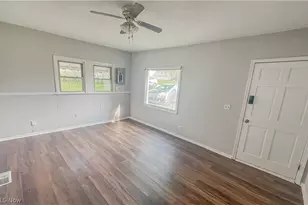 1635 Bronson Rd, Akron, OH 44305 - Photo 3