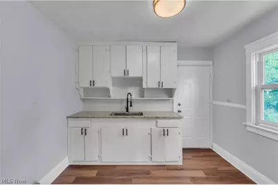 1041 E 146th Street, Loveland, OH 44110 - Photo 27
