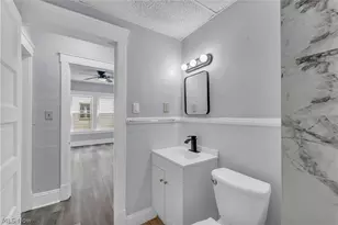 1041 E 146th St, Loveland, OH 44110 - Photo 17