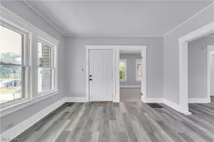 1041 E 146th St, Loveland, OH 44110 - Photo 9