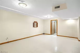 40450 Parsons Rd, LaGrange, OH 44050 - Photo 29