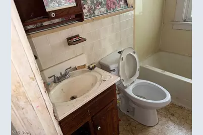 120 Taft Avenue, Elyria, OH 44035 - Photo 9
