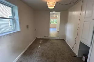 881 Harbor St, Conneaut, OH 44030 - Photo 11