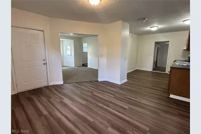 881 Harbor Street, Conneaut, OH 44030 - Photo 7