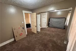 10907 Hull Ave, Loveland, OH 44106 - Photo 9