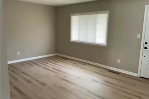 38397 Dolores Dr, Eastlake, OH 44095 - Photo 11