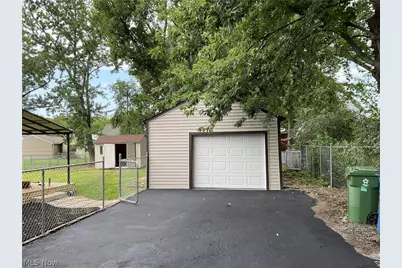 38397 Dolores Drive, Eastlake, OH 44095 - Photo 23