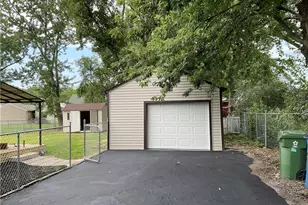 38397 Dolores Dr, Eastlake, OH 44095 - Photo 23
