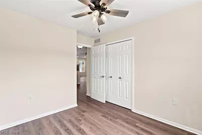 5889 W Breezeway Drive W, North Ridgeville, OH 44039 - Photo 23