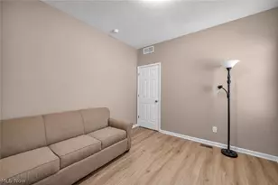 9036 Morgan Cir, North Ridgeville, OH 44039 - Photo 33
