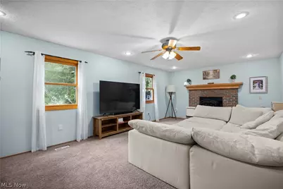 876 Moss Canyon Drive, Amherst, OH 44001 - Photo 9
