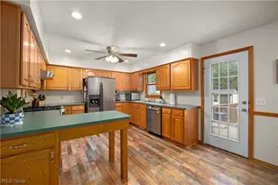 876 Moss Canyon Dr, Amherst, OH 44001 - Photo 5