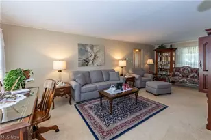 690 N Azalea Blvd, Barberton, OH 44203 - Photo 11