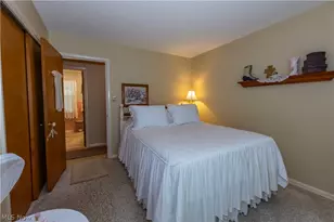 690 N Azalea Blvd, Barberton, OH 44203 - Photo 23