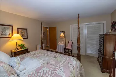690 N Azalea Boulevard, Barberton, OH 44203 - Photo 25