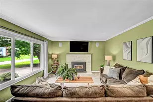 484 Beaumont Dr, Fairlawn, OH 44333 - Photo 5