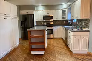 312 Middlestone Way, Cuyahoga Falls, OH 44223 - Photo 9