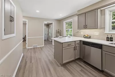 5111 Nave Street SW, Canton, OH 44706 - Photo 9