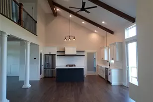 3071 Meadow Creek Dr, Aurora, OH 44202 - Photo 3