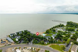 216 W Lakeshore Dr, Port Clinton, OH 43452 - Photo 29