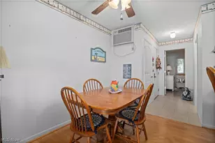 216 W Lakeshore Dr, Port Clinton, OH 43452 - Photo 13