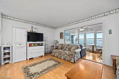216 W Lakeshore Drive #E, Port Clinton, OH 43452 - Photo 7