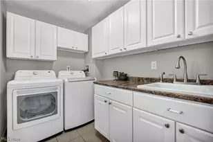 941 Woodstock Rd, Eastlake, OH 44095 - Photo 13