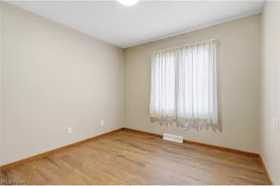 252 Clinton Avenue, Akron, OH 44301 - Photo 23
