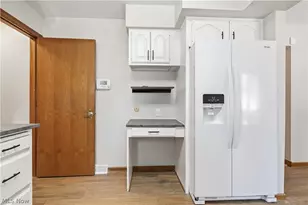 252 Clinton Ave, Akron, OH 44301 - Photo 21