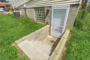 252 Clinton Ave, Akron, OH 44301 - Photo 9