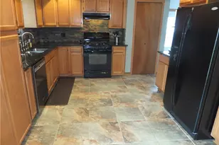 1211 Eric Ln, Loveland, OH 44109 - Photo 5