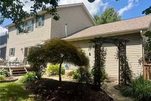 673 Hillcrest Dr, Wadsworth, OH 44281 - Photo 23