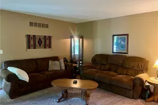 673 Hillcrest Dr, Wadsworth, OH 44281 - Photo 5
