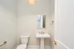 526 Sawgrass Dr, Fairlawn, OH 44333 - Photo 15