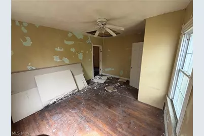 314 E 26th Street, Lorain, OH 44055 - Photo 9