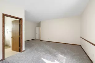 1177 W Portage Trl, Cuyahoga Falls, OH 44223 - Photo 23
