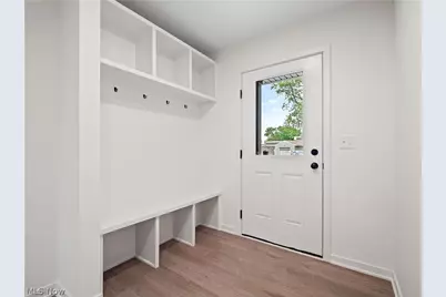 3274 Warren Road #1, Loveland, OH 44111 - Photo 5