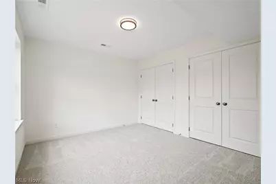 3274 Warren Road #1, Loveland, OH 44111 - Photo 7