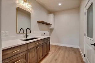 816 3rd St SW, New Philadelphia, OH 44663 - Photo 33