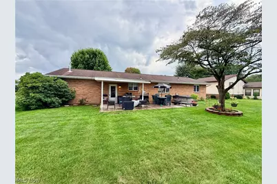 447 Rosch Court SW, New Philadelphia, OH 44663 - Photo 3