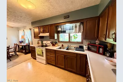 447 Rosch Court SW, New Philadelphia, OH 44663 - Photo 9