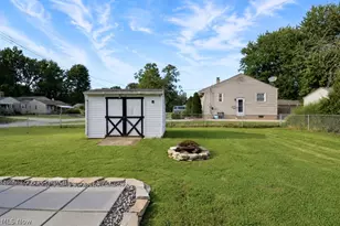 34411 Beach Park Ave, Eastlake, OH 44095 - Photo 33