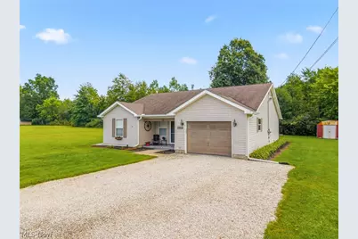 11602 Jennings Road NE, Alliance, OH 44601 - Photo 1
