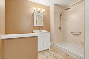 11602 Jennings Rd NE, Alliance, OH 44601 - Photo 11