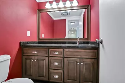 12550 Lake Avenue 12550 Lake Avenue Avenue #1407-1401, Oakwood, OH 44107 - Photo 17