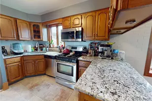 32325 Dickerson Rd, Willowick, OH 44095 - Photo 7