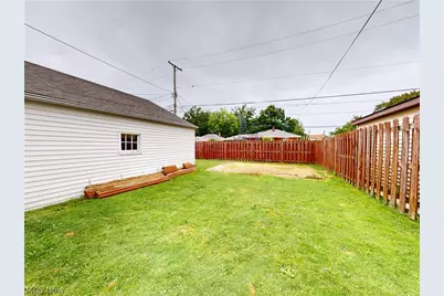32325 Dickerson Road, Willowick, OH 44095 - Photo 23