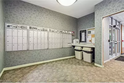 13800 Shaker Boulevard #902, Loveland, OH 44120 - Photo 27